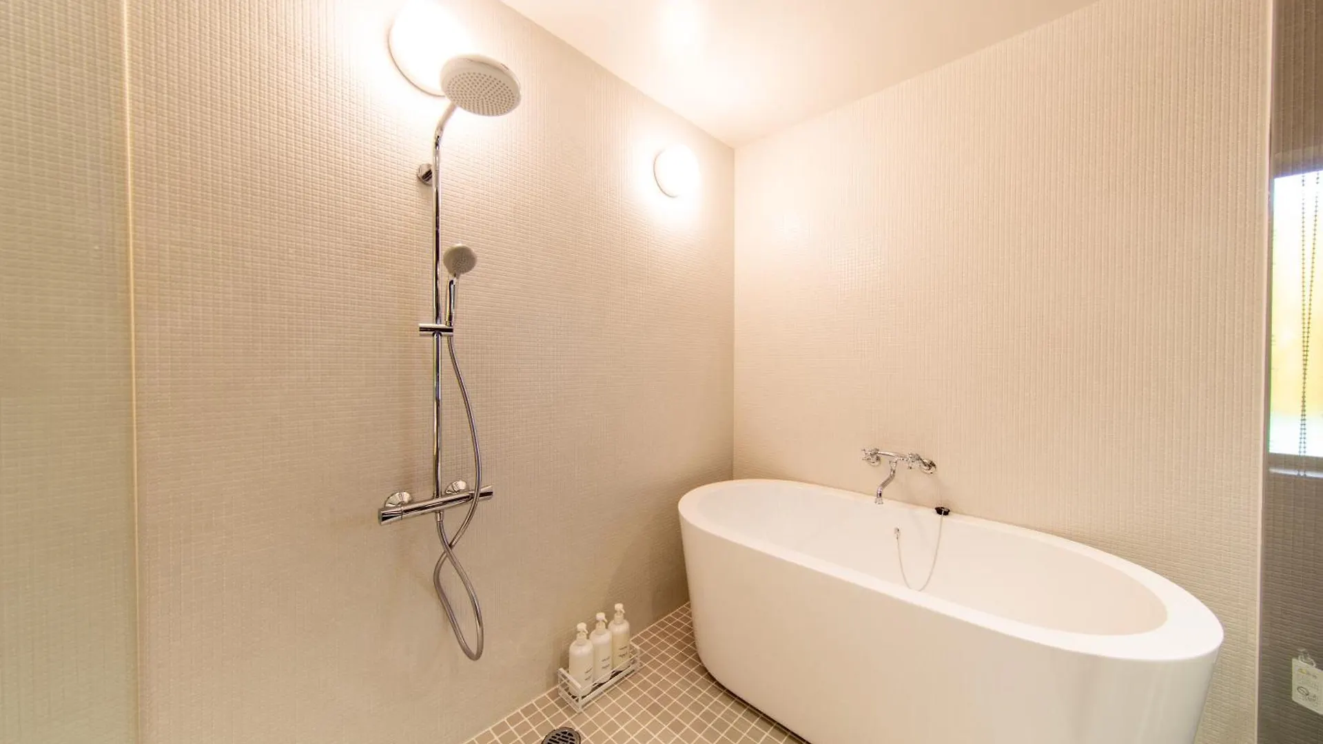 Ynh Guest House Osaka Villa